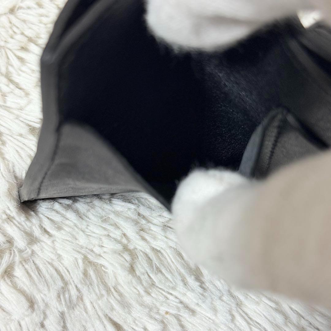 未使用✨IL BISONTE イルビゾンテ　トリフォルドウォレット　レザー　黒