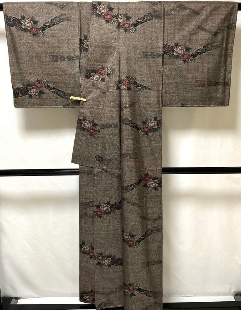 b44 正絹　袷　本場大島紬　都喜エ門　証紙　未使用しつけ付　着物