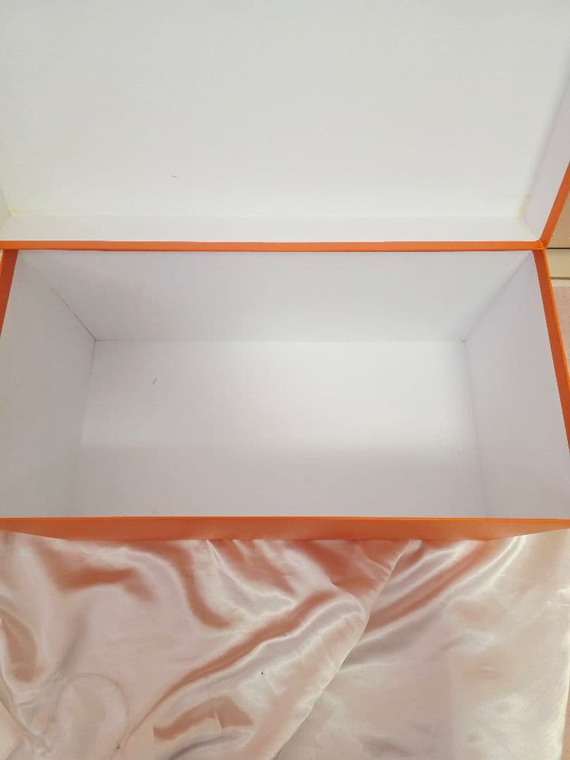 エルメス　HERMES　空き箱　空箱　保存箱　化粧箱　大きい