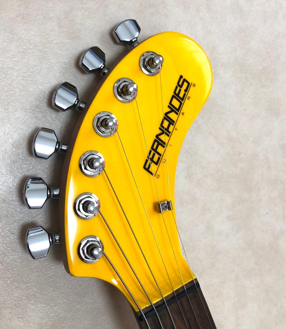 【新品同様！美品！】ZO-3 イエロー アンプ内蔵ミニギター 専用ソフトケース付