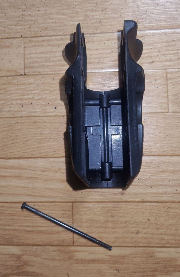 連休値下げ！！東京マルイ デザートイーグル バイオハザード2 レオングリップ