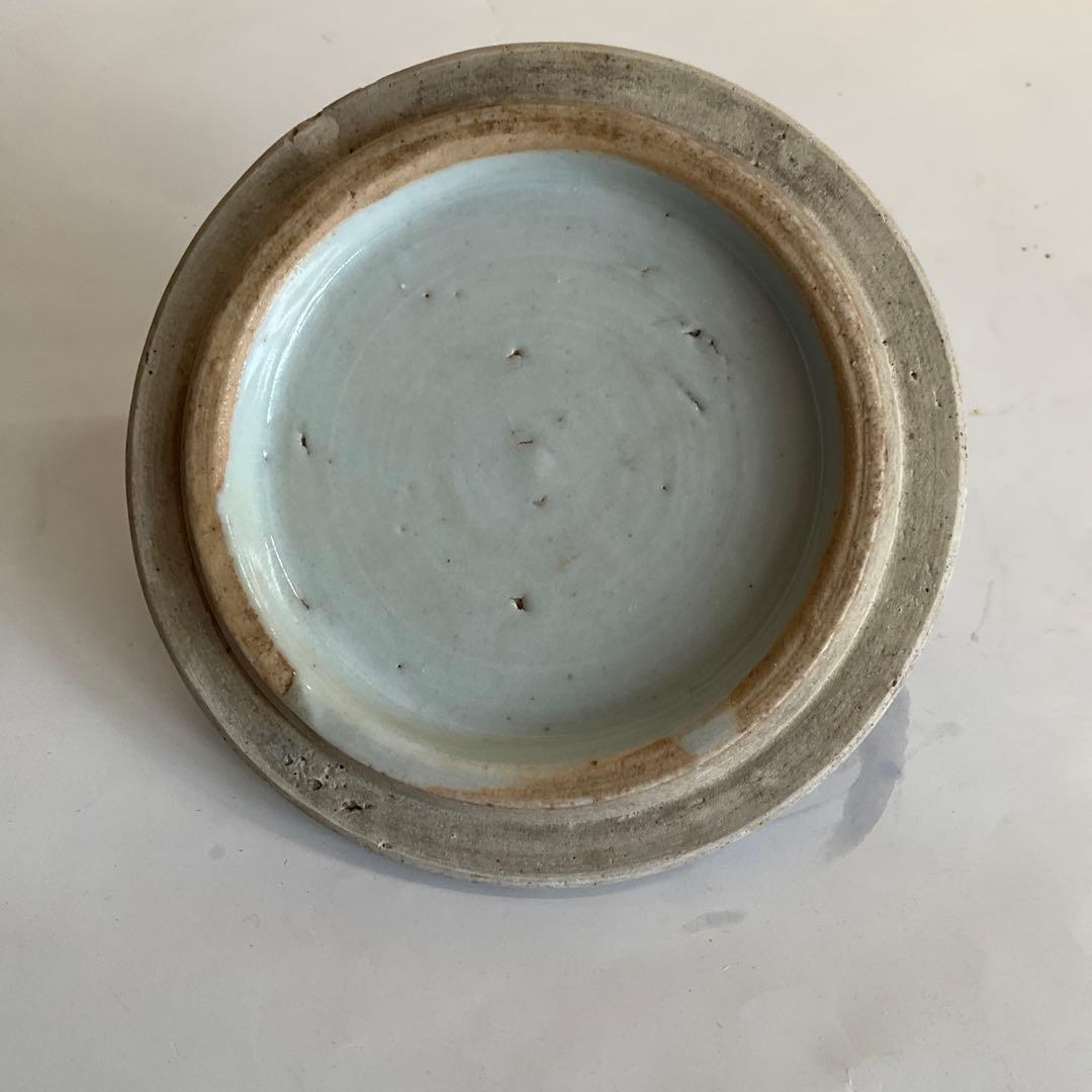 中国　染付草花文蓋付壺　明末清初期(17世紀)頃