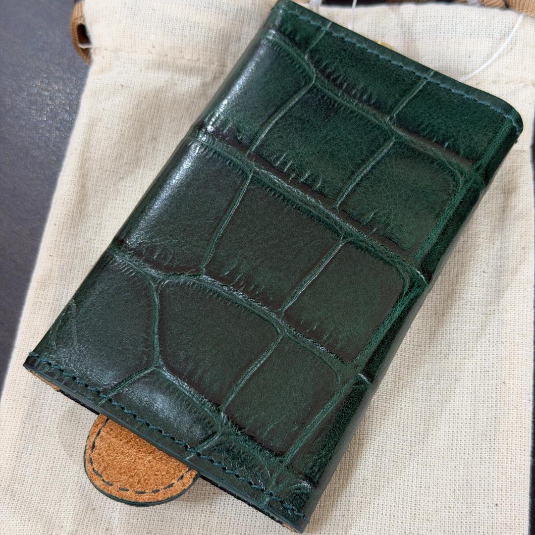 【新品未使用】イルビゾンテ キーケース ダークグリーン クロコ柄