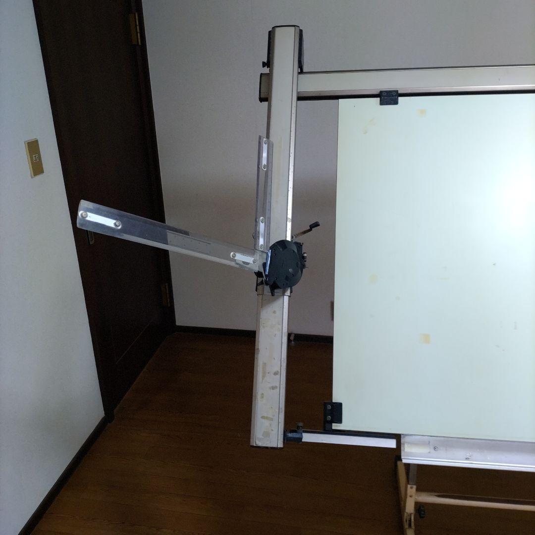 製図用ドラフター