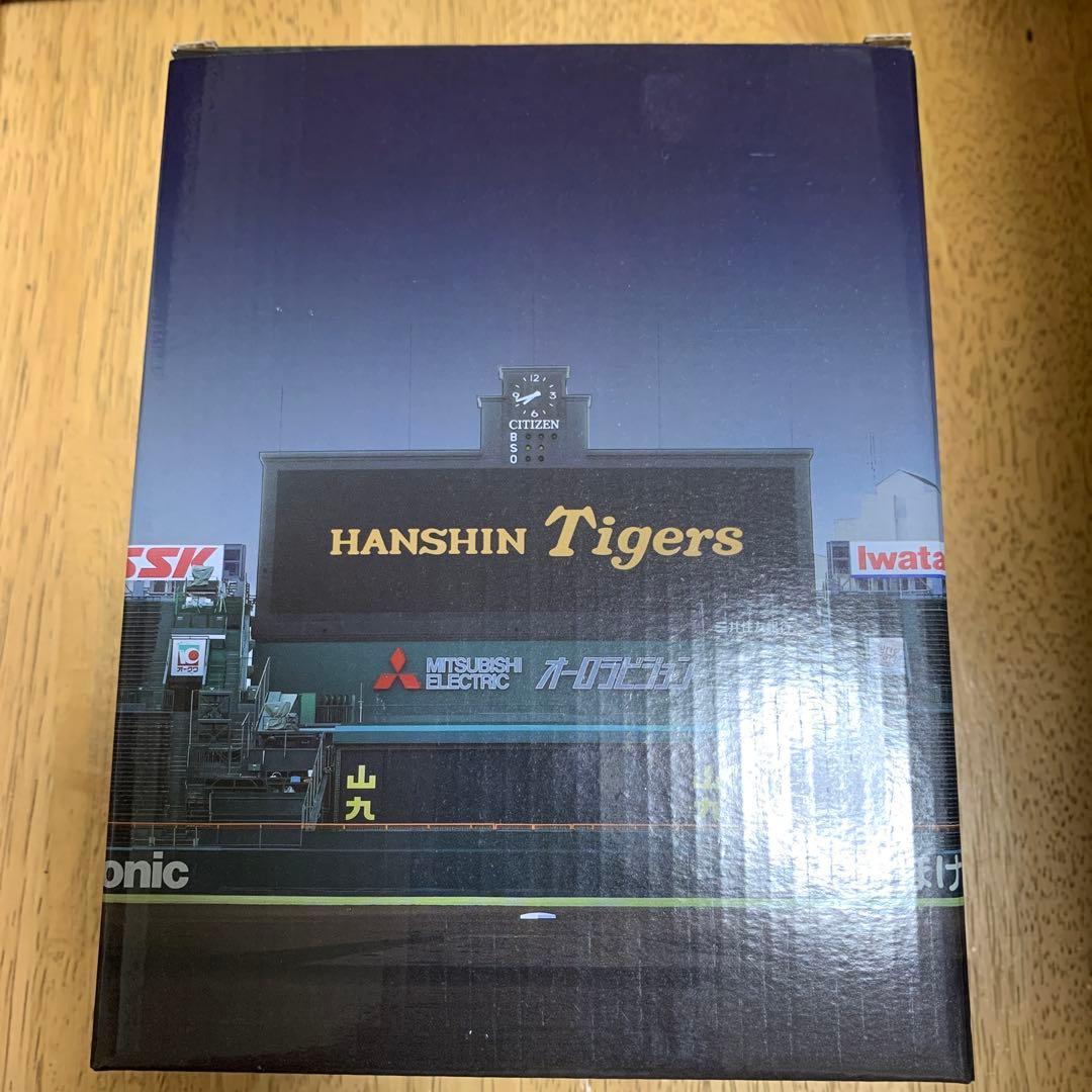 阪神タイガース　ボブルヘッド　佐藤輝明選手