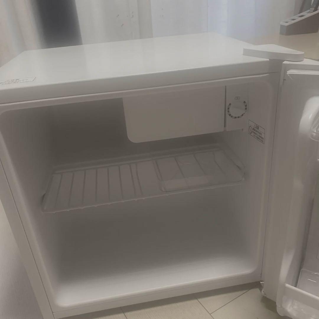 ミニ冷蔵庫　新品未使用　45L ホワイト