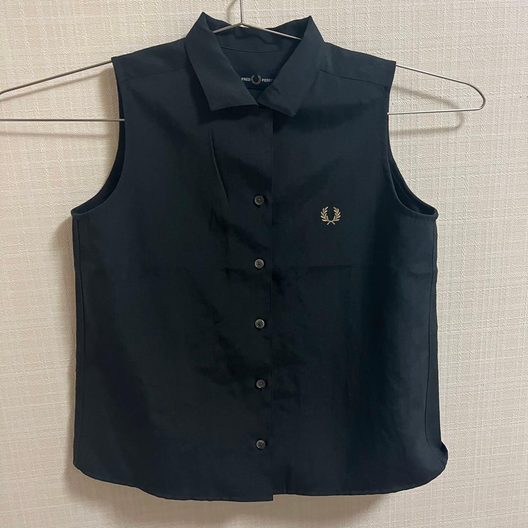 FRED PERRY　新品