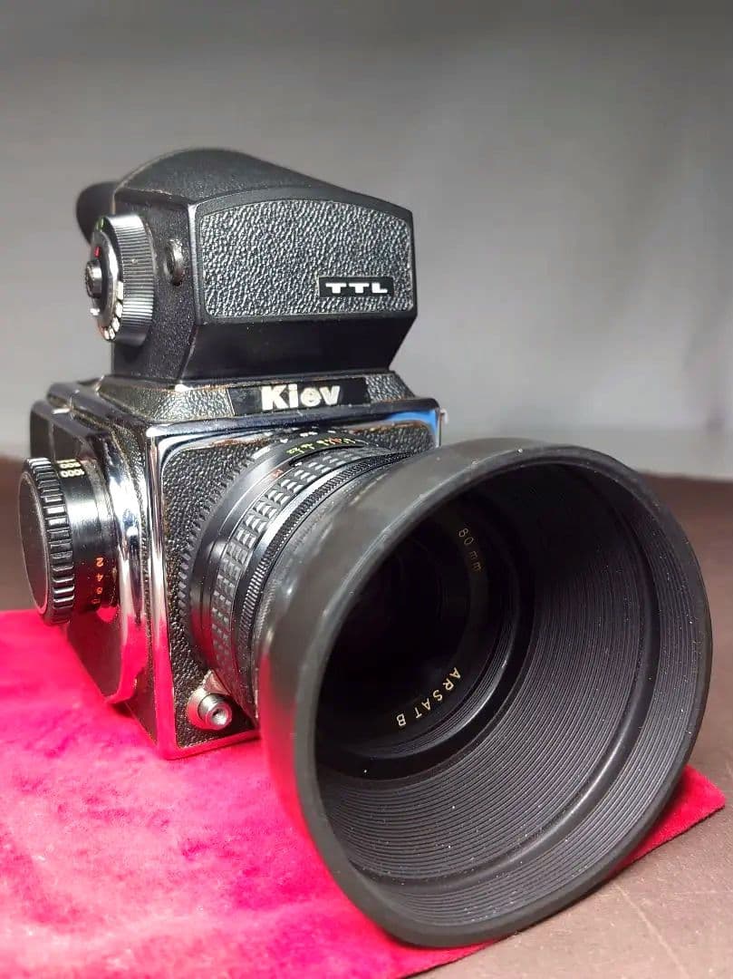 フィルムカメラ Kiev 88 TTL VOLNA 3 MC F/2.8 80mm