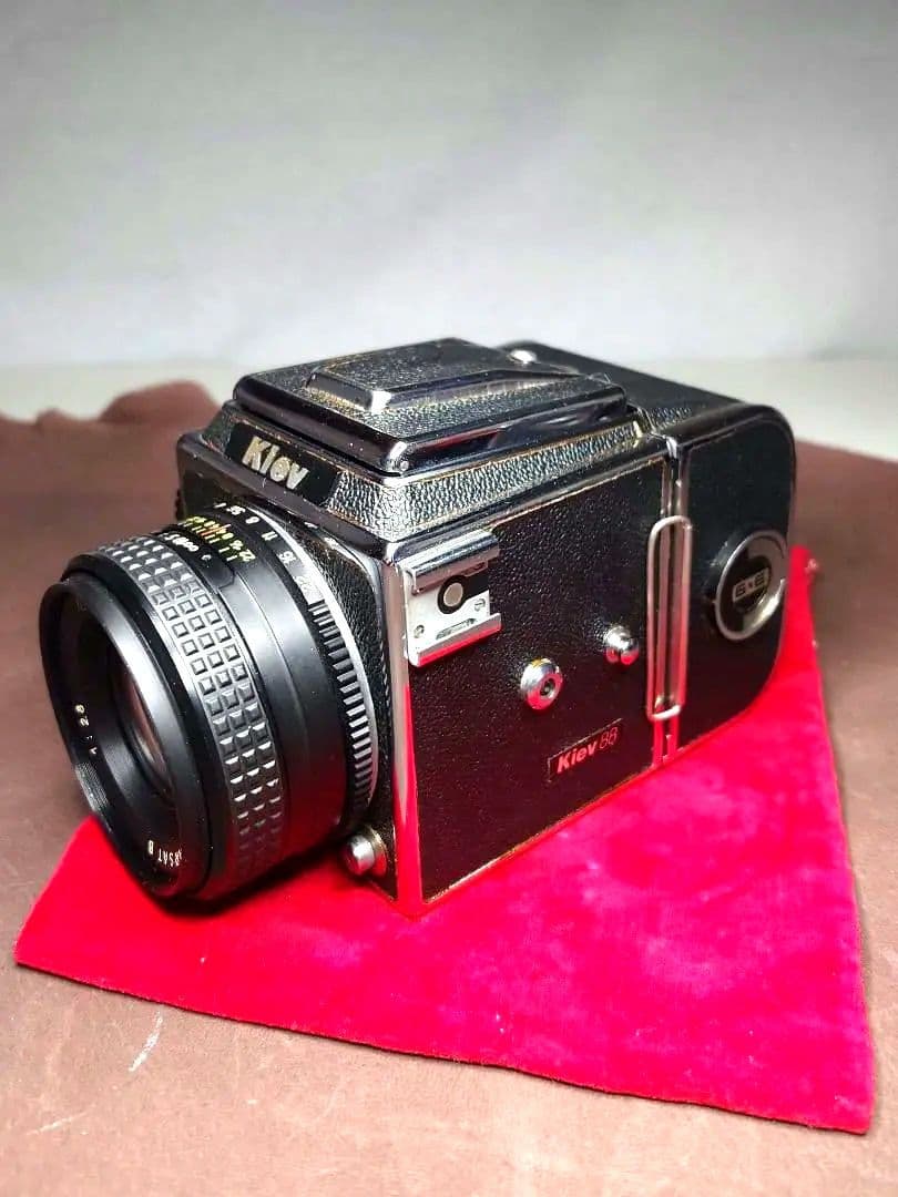 フィルムカメラ Kiev 88 TTL VOLNA 3 MC F/2.8 80mm