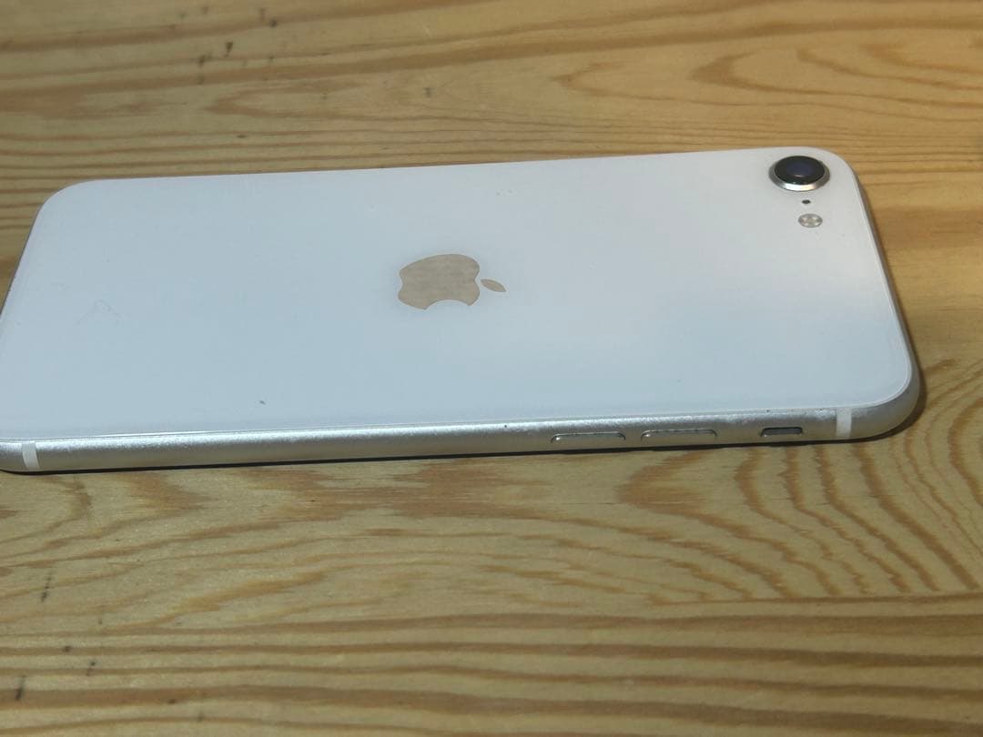 iPhone SE2 第2世代128GB SIMフリー バッテリー100% 白