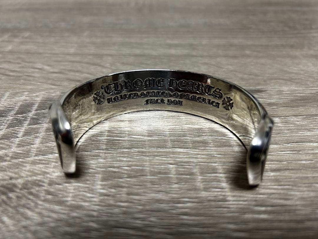 クロムハーツ　スクロールラベルバングル　スクロールレーベル　CH