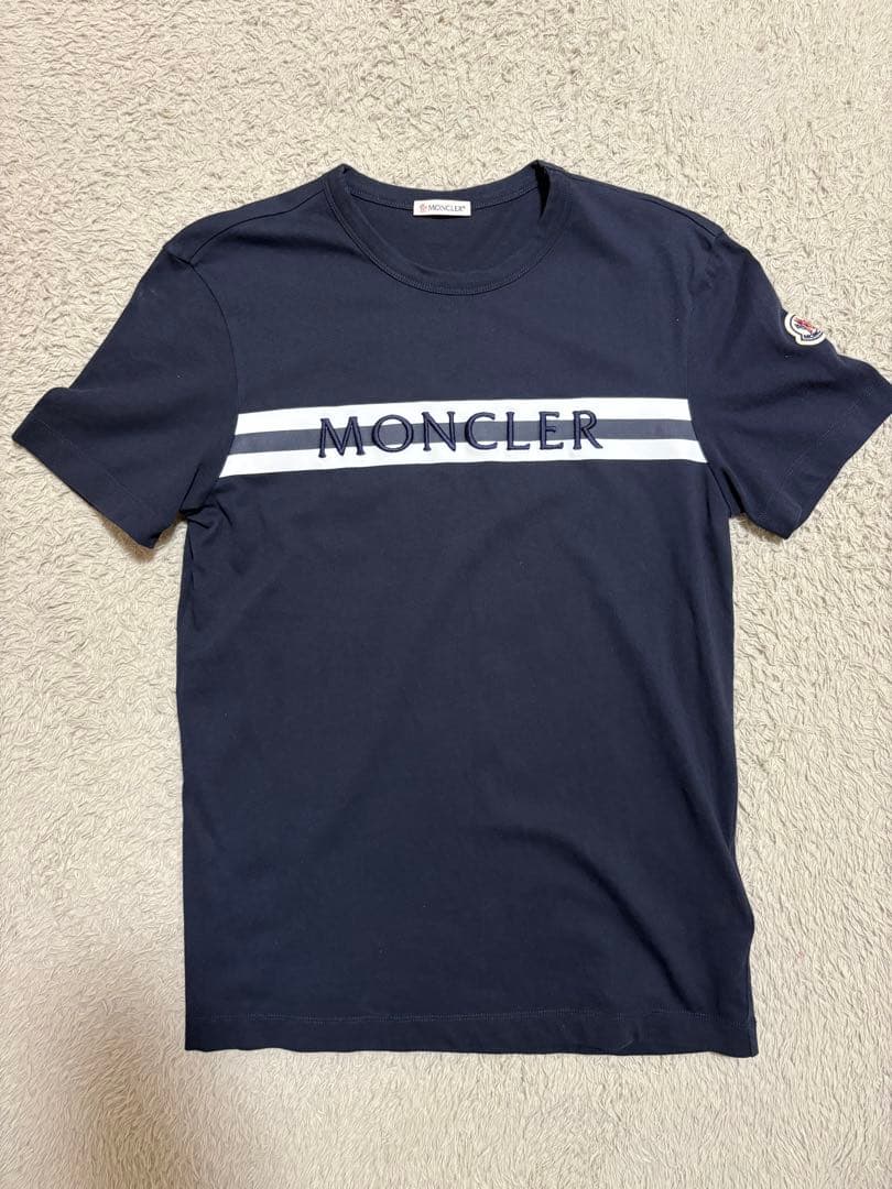 〈限定値下げ〉MONCLER ネイビー Tシャツ M
