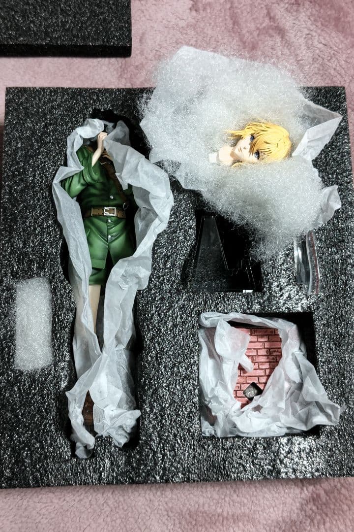 ヴァイオレット エヴァーガーデン　子供バージョン　ガレージキット　フィギュア