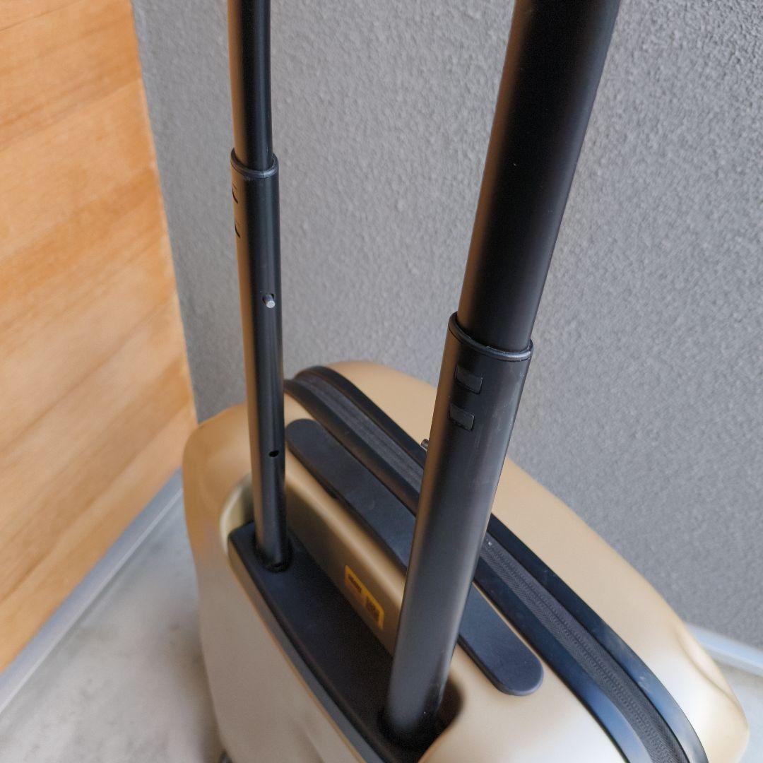 CRASH Baggage ゴールドキャリーケース Sサイズ(40L)