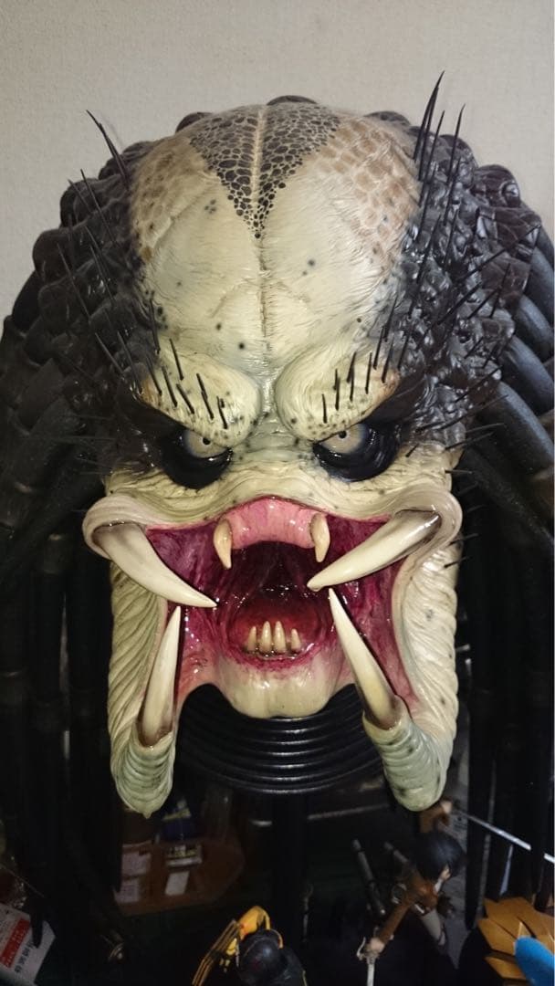 プレデター ライフサイズ ヘッドディスプレイ 1/1
