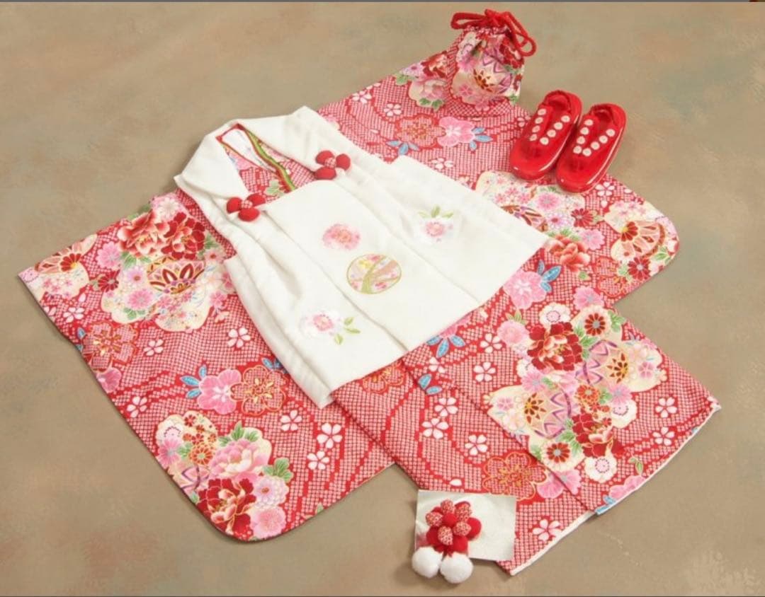 七五三　三歳花柄着物セット