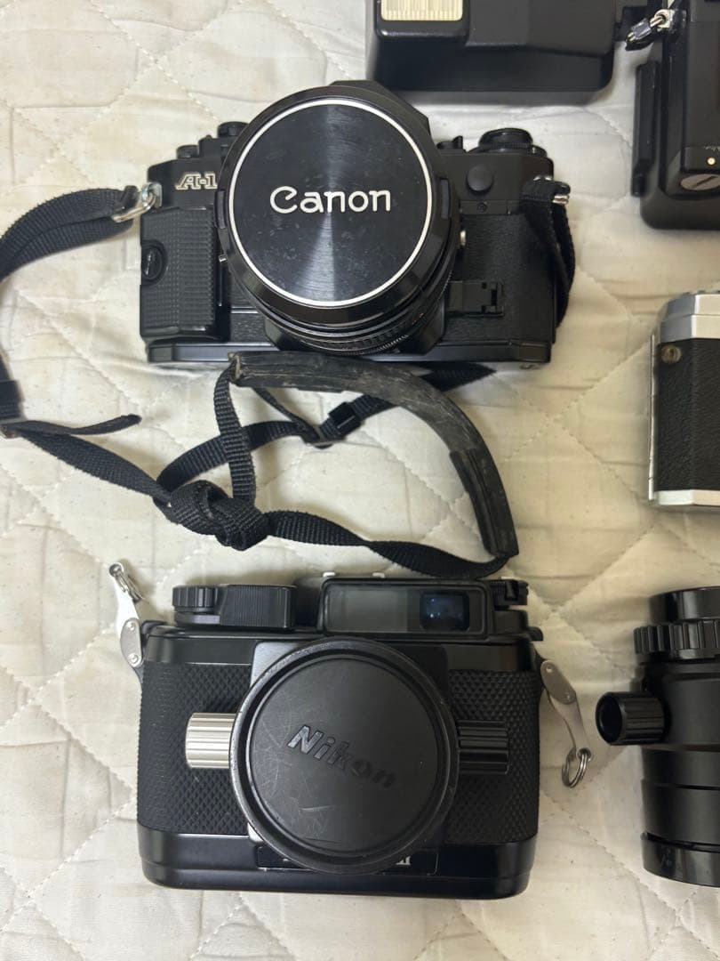 L*a様 Nikon、Canon 、Konica III 、NIKONOS-II