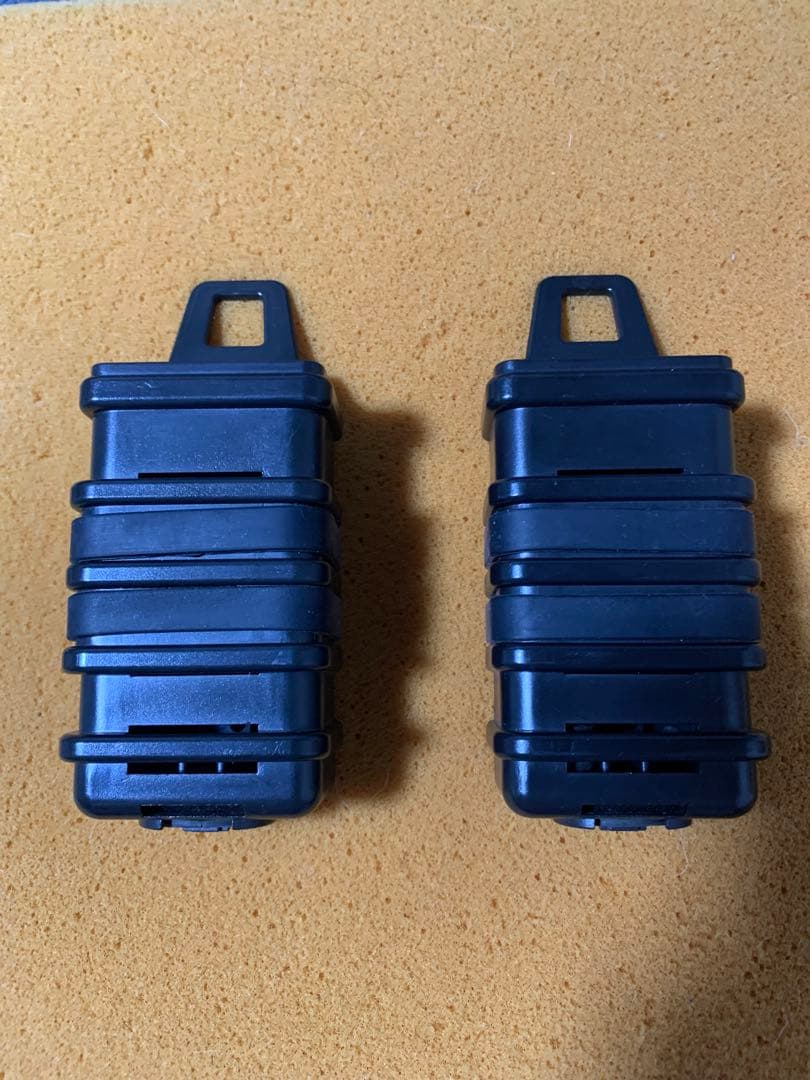 けんに〜 東京マルイMP7A1外部バッテリー多弾 マガジン２マガジンケース