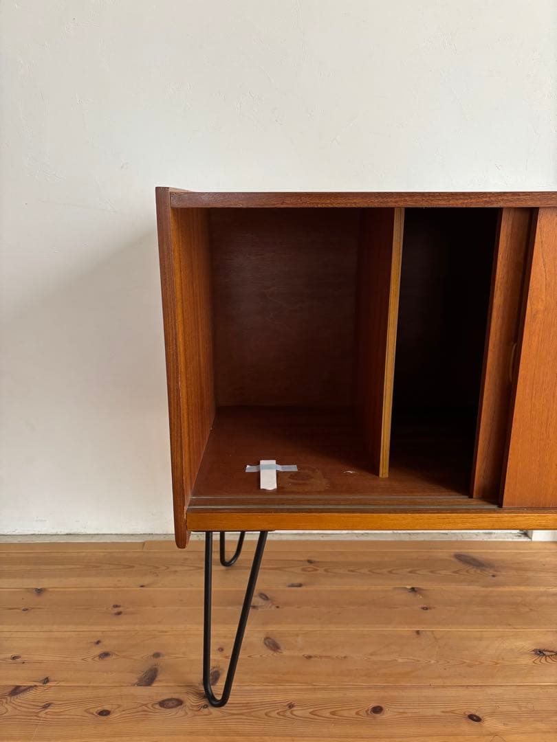 北欧ヴィンテージ　チーク　デンマーク　サイドボード