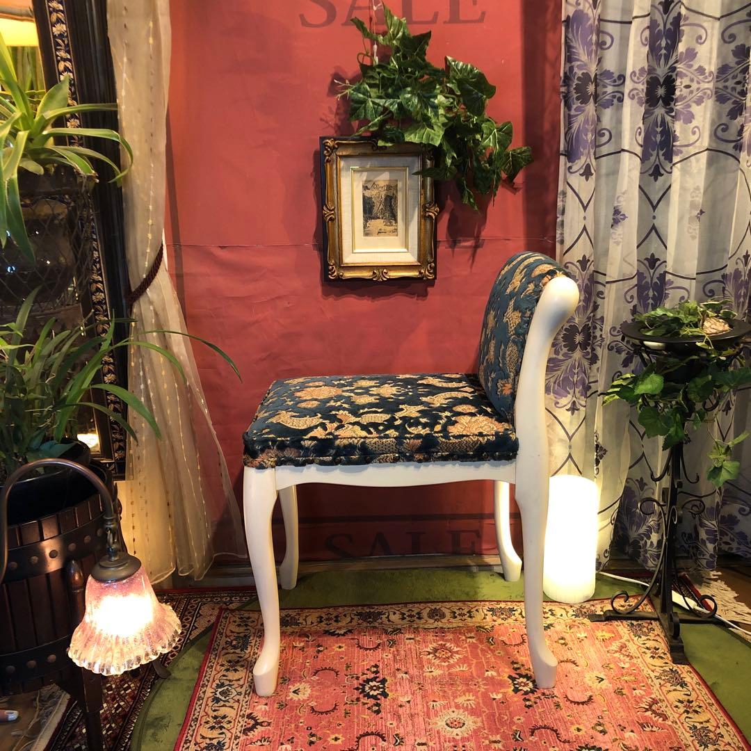 シャビーシック　フレンチ　アンティーク　片肘スツール　猫脚チェア