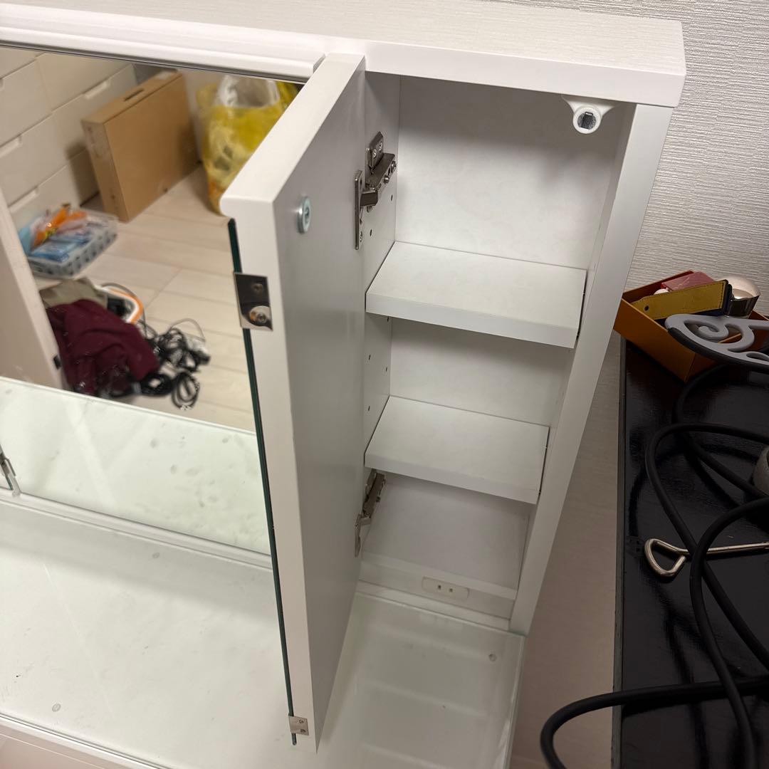 ニトリ　ドレッサー（三面鏡、イス付き）