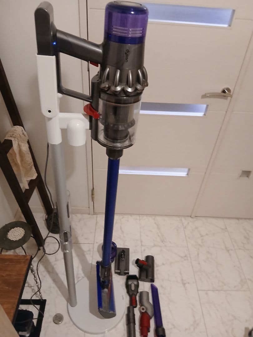 y*u様 Dyson V11 スティッククリーナー 本体