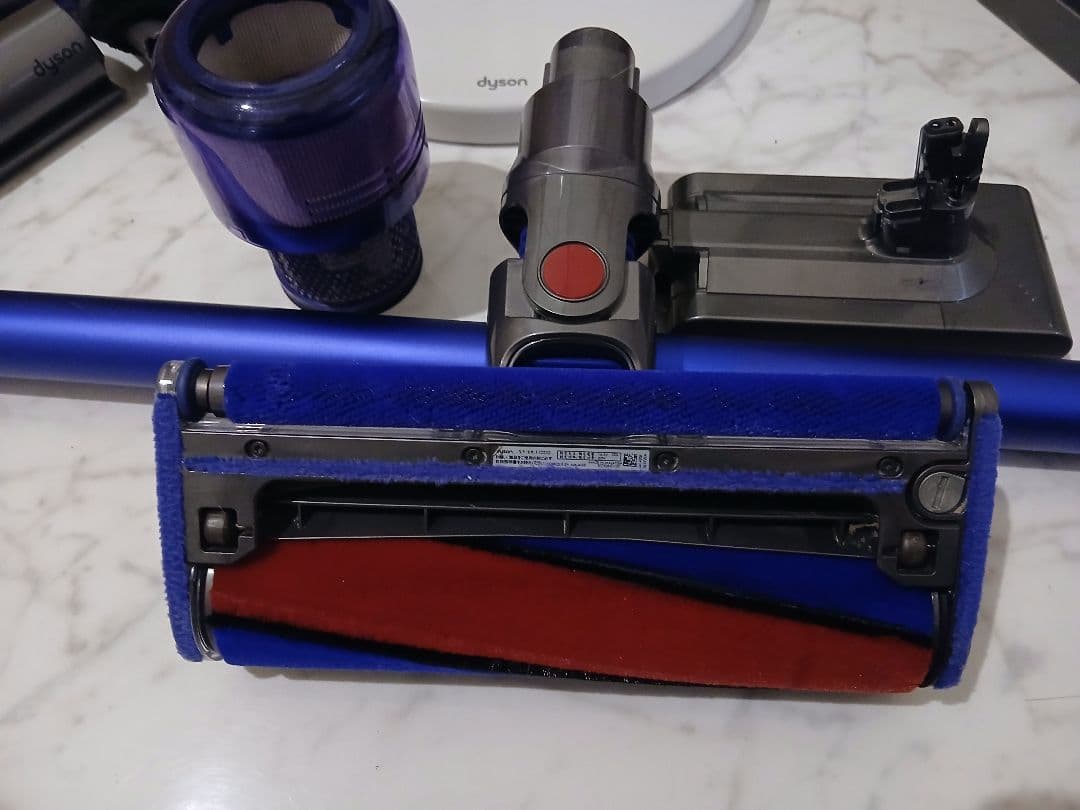 y*u様 Dyson V11 スティッククリーナー 本体