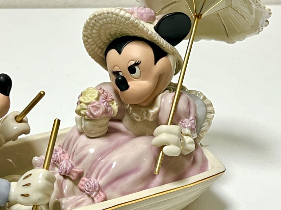 ディズニー ミッキーとミニーのRowboat Romance レノックス 陶器