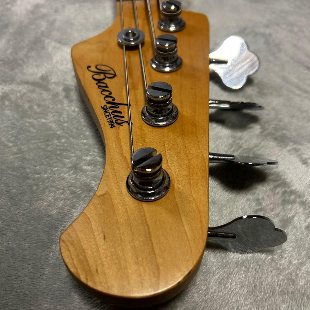 【美品】Bacchus YJM-550R-PJ エレキベース
