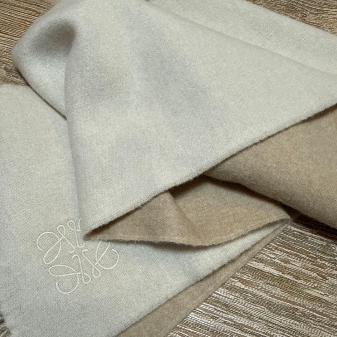 LOEWEバイカラーマフラー