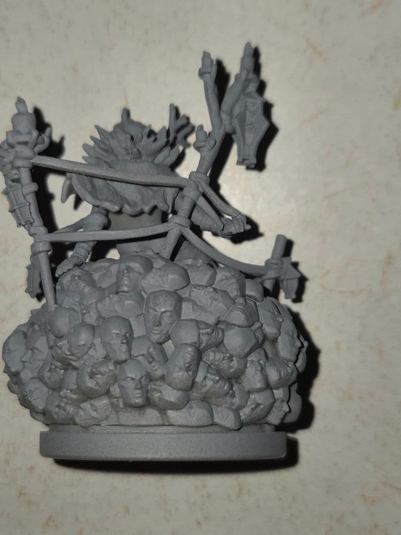 【大型ジオラマモデル！】キングダムデス　大型モデル　死の女王 【正規品】