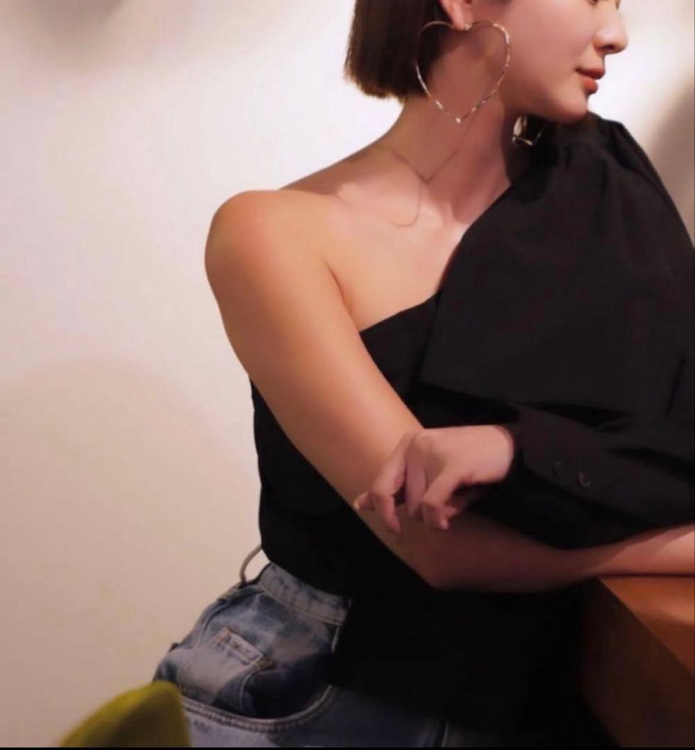 mayuco.ゴールドピアス akikiコラボ　ハートフープ