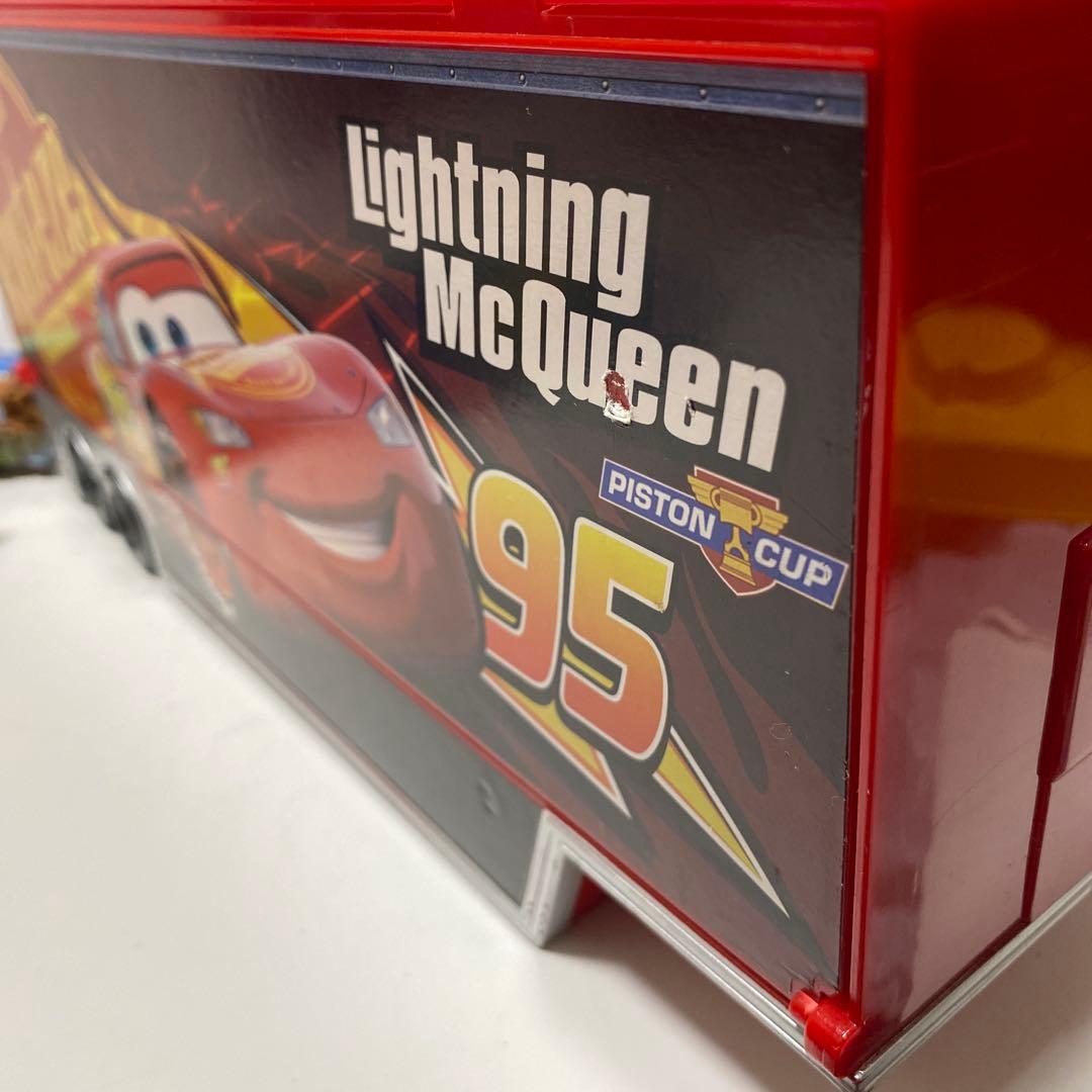 ディズニー カーズ トミカ たくさんのせよう!大きなマックトレーラー&シドレー