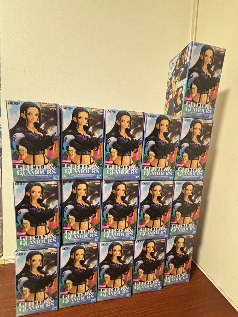 ワンピース　GLITTER&GLAMOURS ニコ　ロビン　16体セット