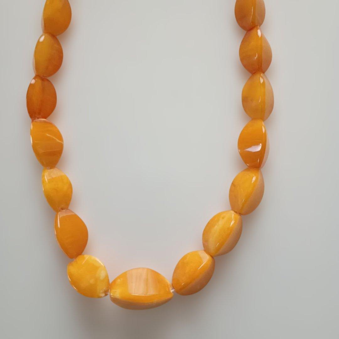 琥珀ジュエリーセット　(ネックレス、ブレスレット、ブローチ、イヤリング)