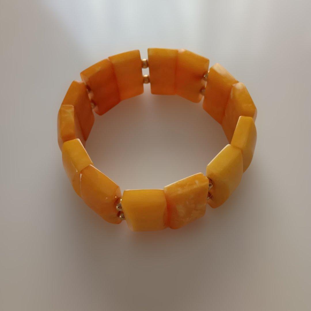 琥珀ジュエリーセット　(ネックレス、ブレスレット、ブローチ、イヤリング)