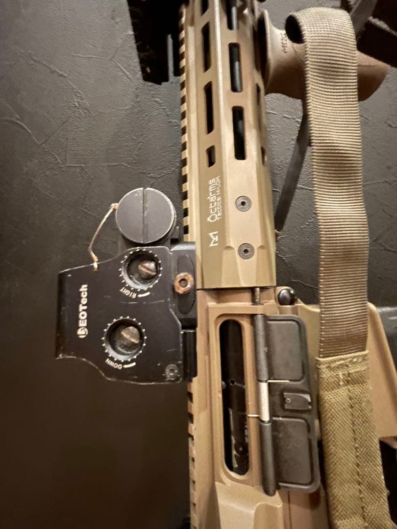 東京マルイ製次世代M4A1カスタム 電動ガン