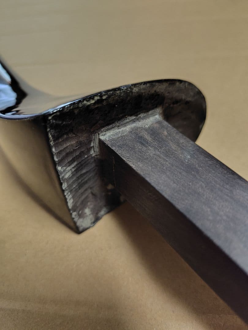 三線（沖縄三味線）　県産黒木（！？）棹　新調本皮一枚張りチーガ　ハードケース付