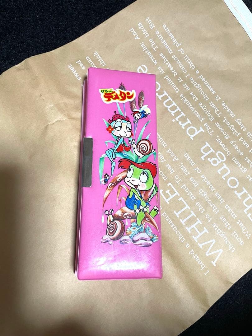 昭和レトロな筆箱けろっこデメタン