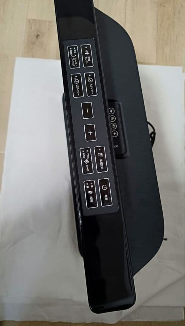 スリーアップ パネルセラミックヒーター　ブラック CH-AZ0683BK