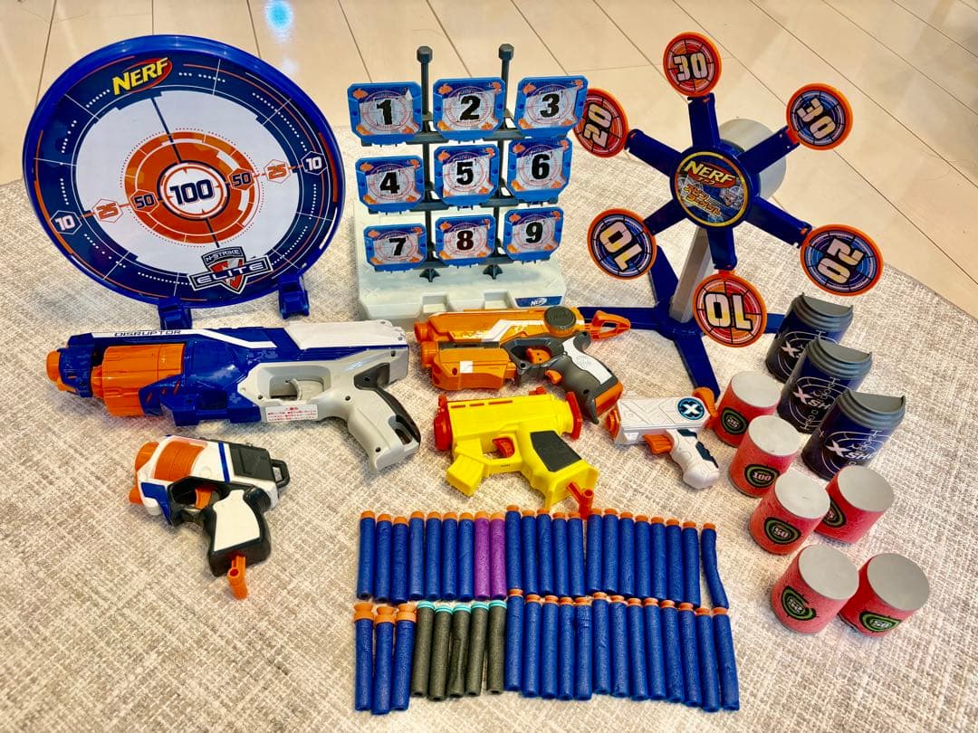 Nerf 5丁トイガンとおまけ。的などゲーム用具セット