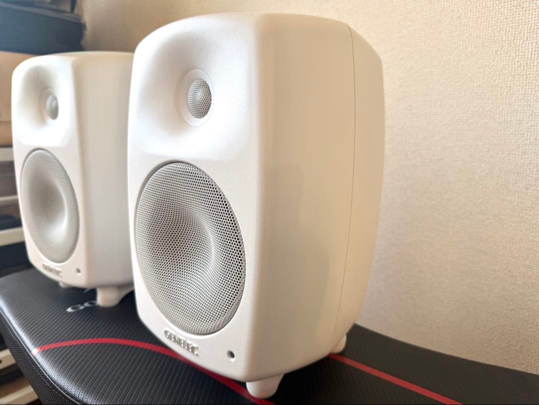 値下げ！GENELEC 8330AW GLM Studio モニタースピーカー