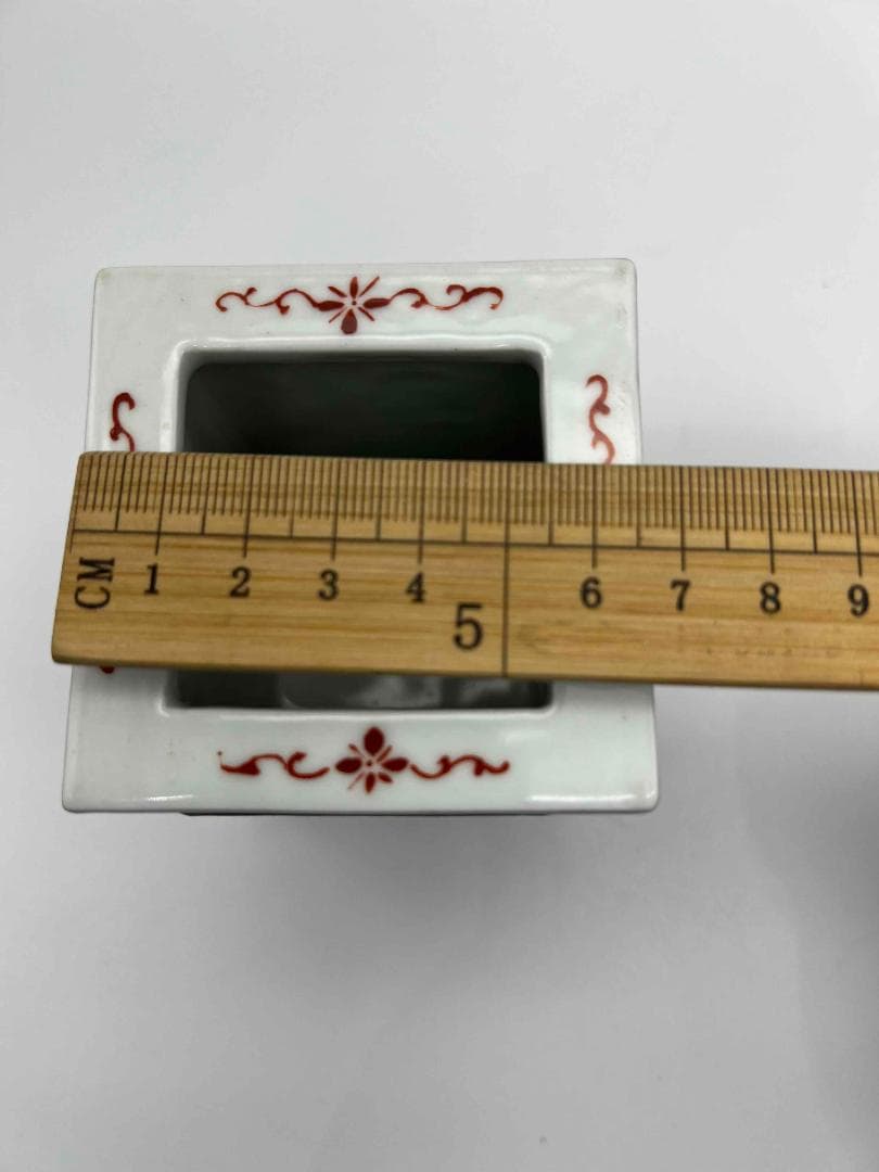 清道光時代 【大清道光年製】在銘 粉彩 琺瑯彩金彩錦雞墨彩詩文筆筒(E-70)