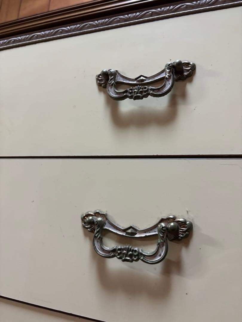 木製タンス クリーム色 9引き出し