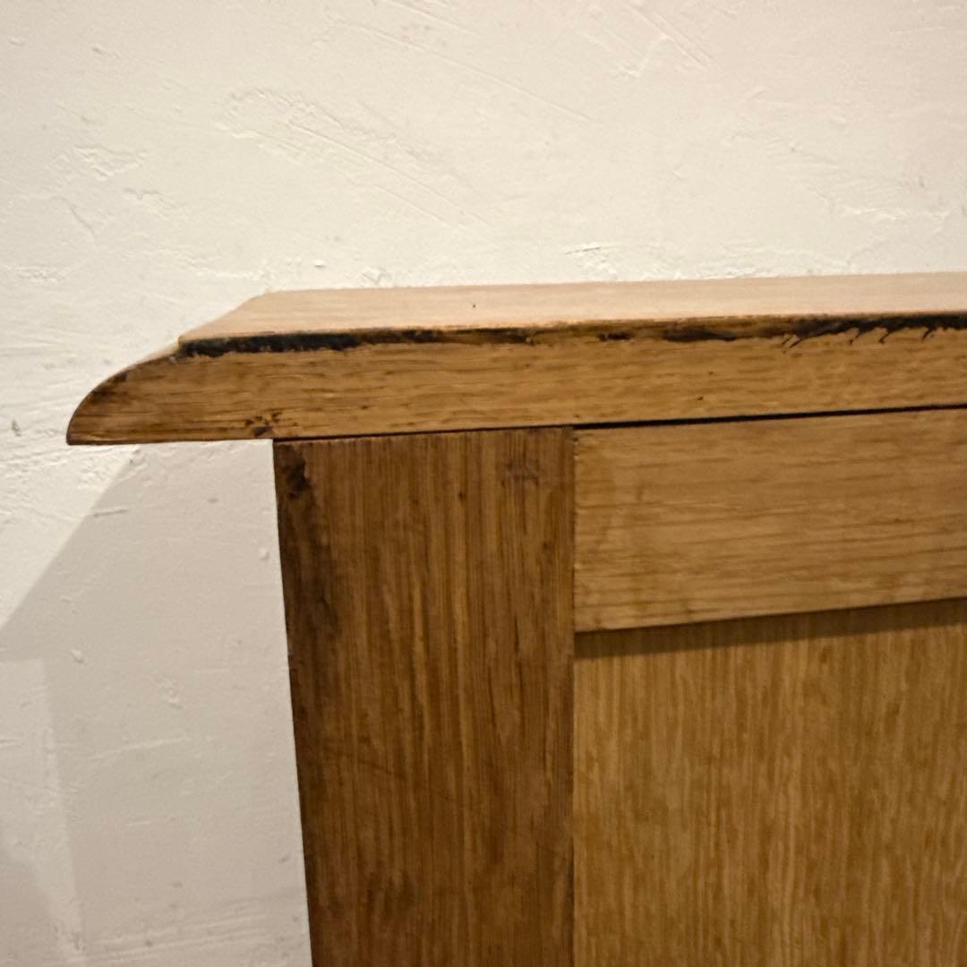 ヴィンテージ　木製サイドテーブル　扉収納付き　2