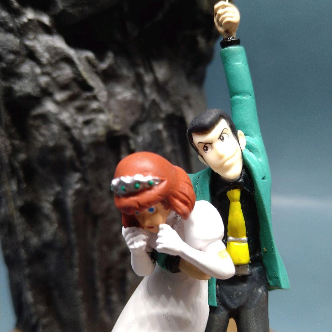 プラモデル ルパン三世 カリオストロの城 旅立ち＆断崖 塗装済み完成品