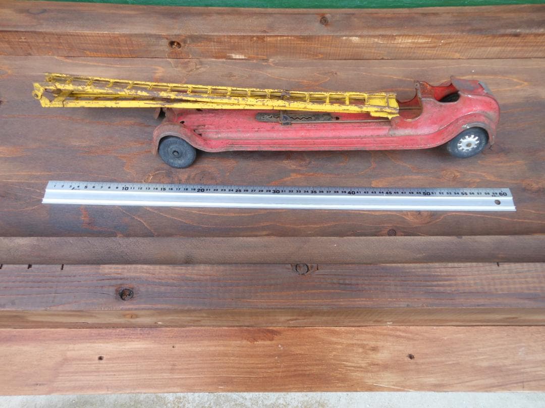 Kingsbury トイカー 赤 消防車 はしご車　ブリキ　おもちゃ