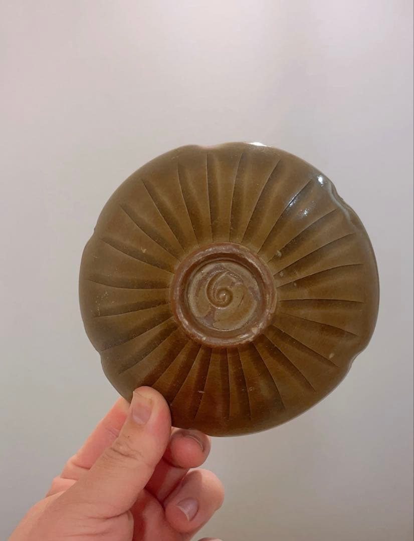 耀州窯刻花魚斗笠碗 唐物　茶道具 煎茶碗　中国古美術　骨董品　陶芸