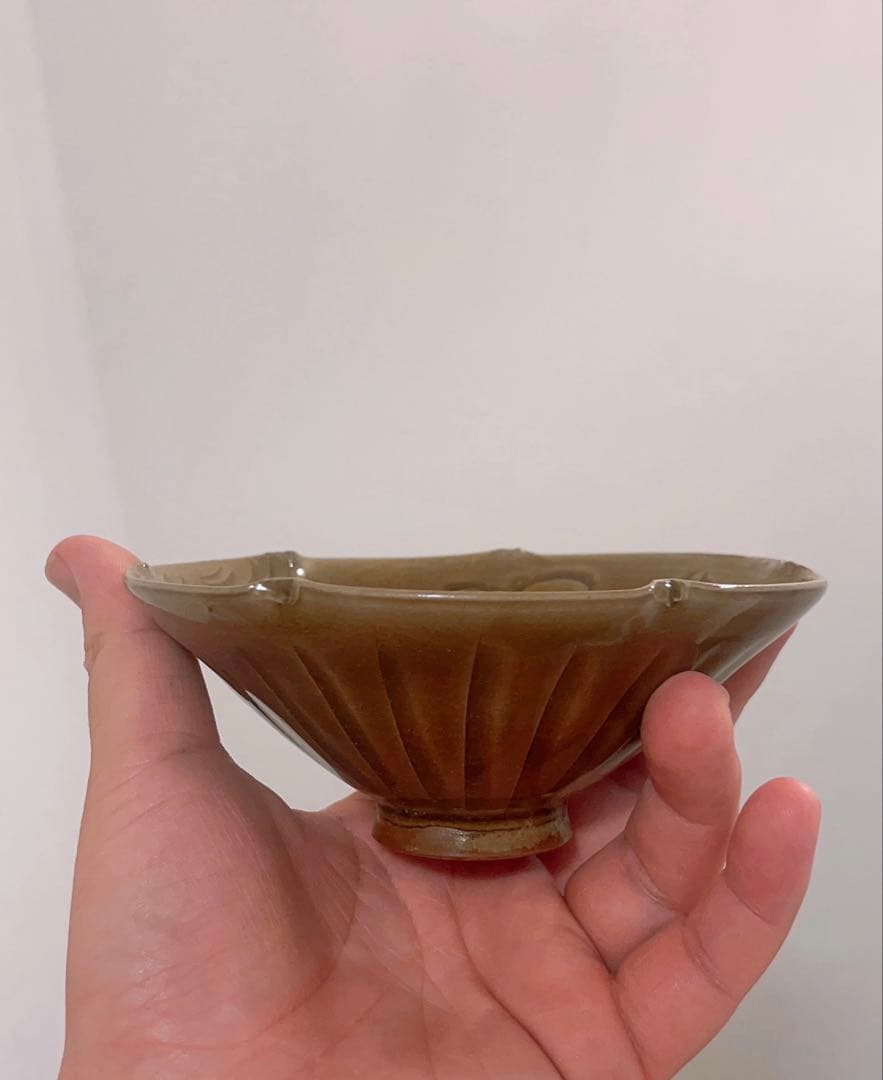 耀州窯刻花魚斗笠碗 唐物　茶道具 煎茶碗　中国古美術　骨董品　陶芸