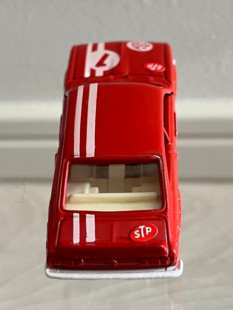 トミカ 黒箱15サニークーペ1200GXレーシング